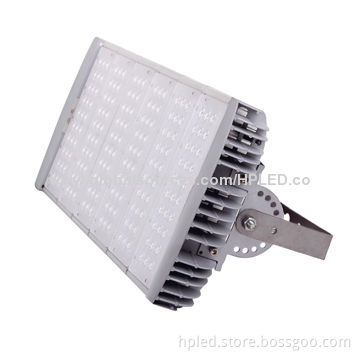 180W LED Streetlight with 85-265V AC, 144 Pieces of Cree LEDs, IP65